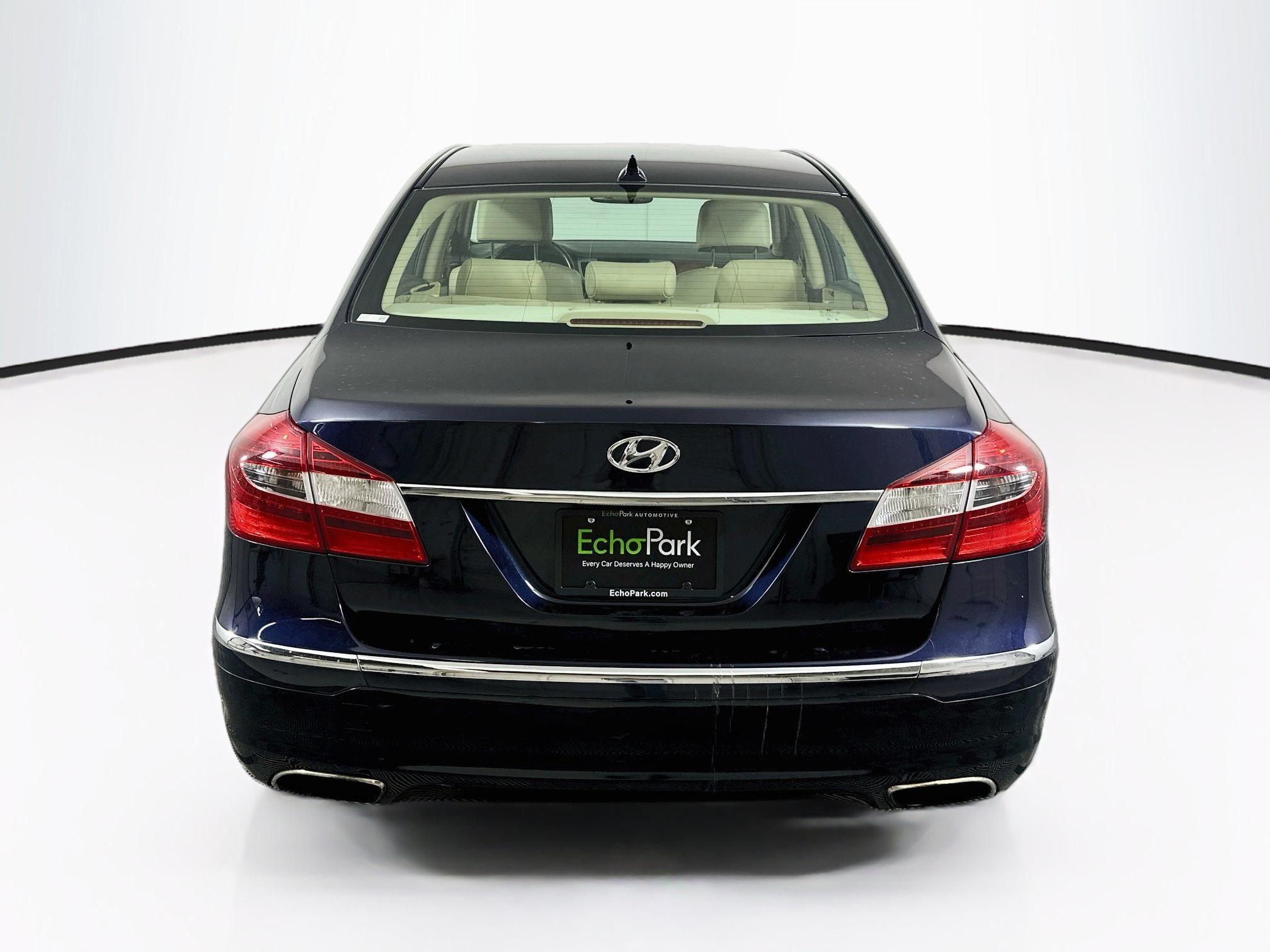 Used 2013 Hyundai Genesis 3.8 RWD image 7