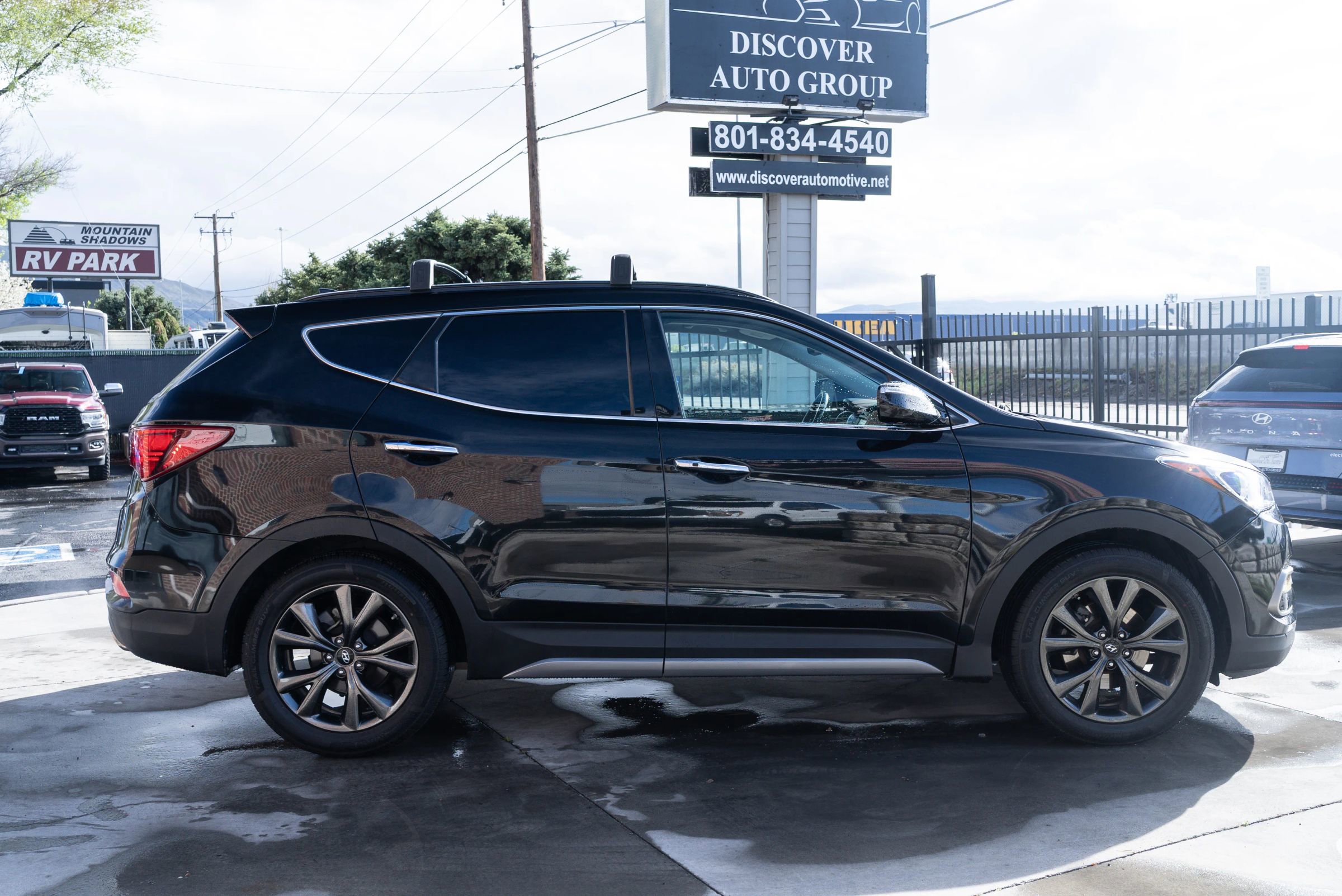 Used 2017 Hyundai Santa Fe Sport w/ 2.0T Ultimate Tech Package 05 image 10