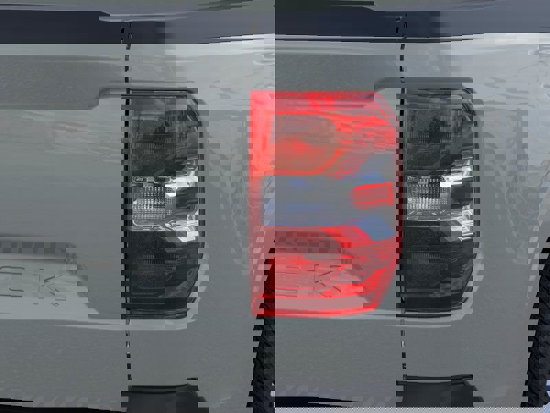 New 2024 Ford Maverick XL image 22