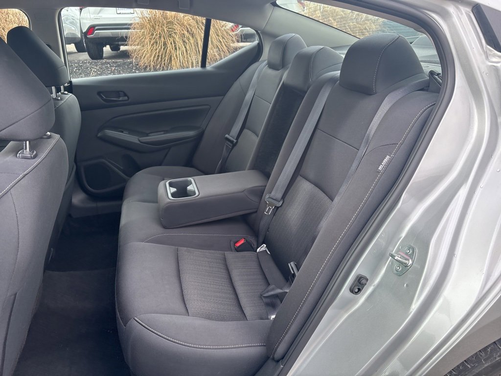 Used 2024 Nissan Altima 2.5 SV image 10