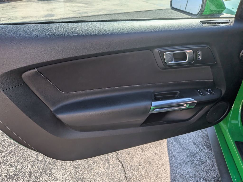 Used 2019 Ford Mustang GT image 10