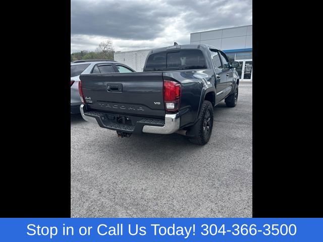 Used 2022 Toyota Tacoma SR5 AWD/4WD image 7