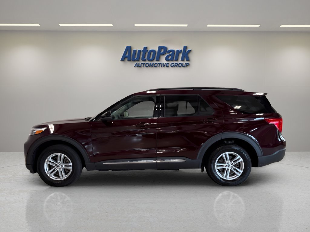 Certified 2023 Ford Explorer XLT w/ Equipment Group 202A AWD/4WD image 4