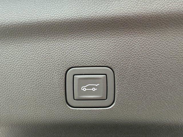 New 2026 GMC Yukon XL Elevation image 8
