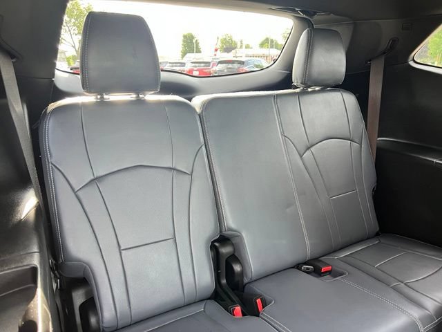 Used 2022 Buick Enclave Premium w/ Experience Buick Package AWD/4WD image 17