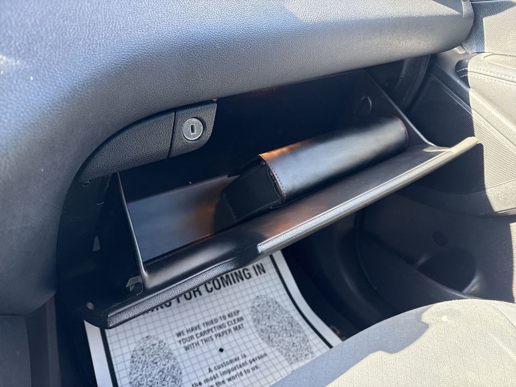 Used 2016 Kia Sorento LX image 36