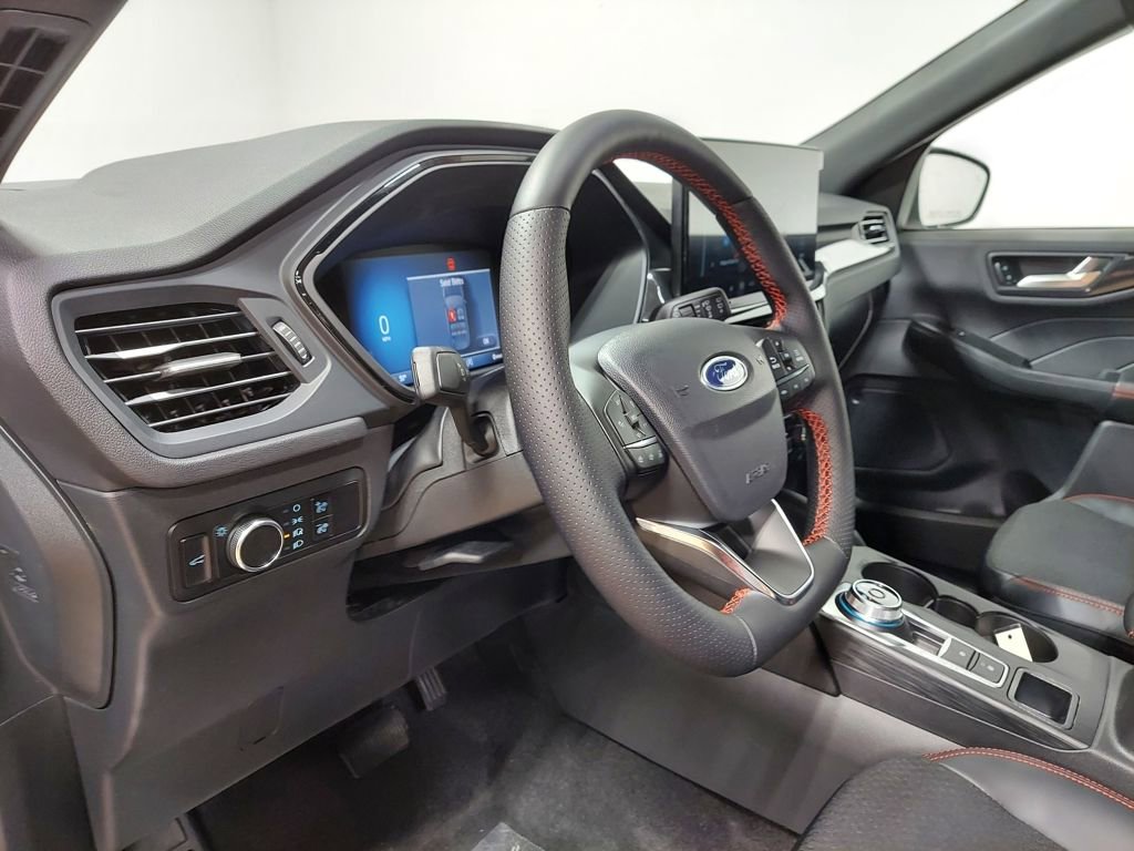 New 2025 Ford Escape ST-Line w/ Tech Pack #1 image 10