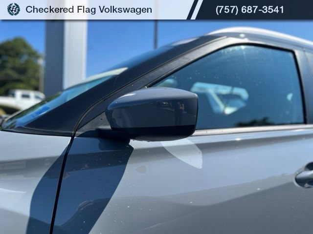 Used 2024 Nissan Kicks SV FWD image 2