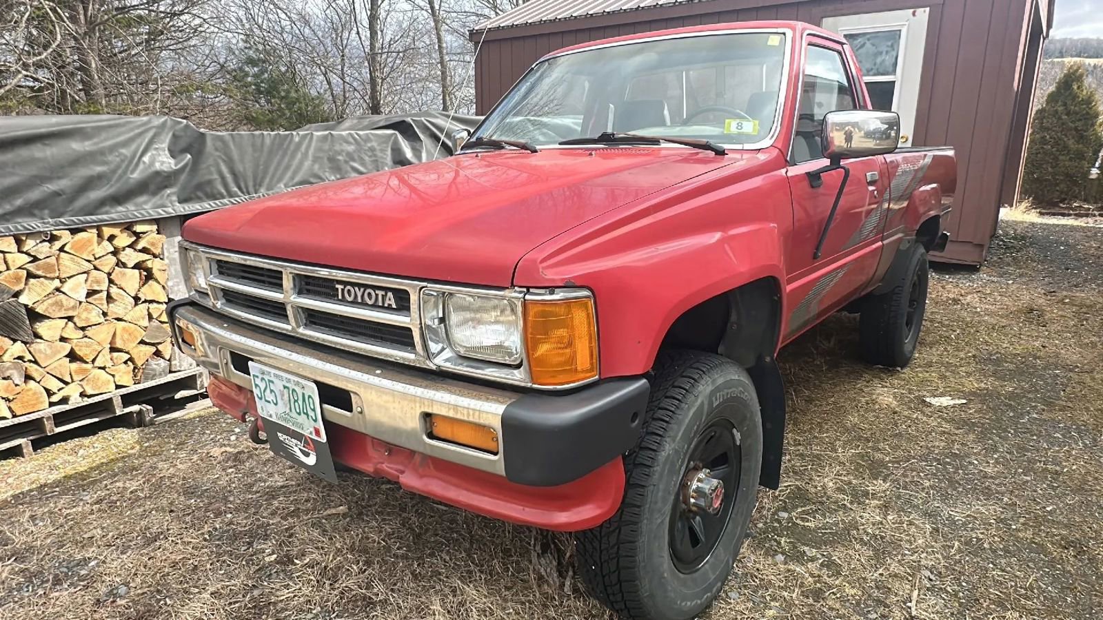 Used 1988 Toyota Pickup 4x4 Regular Cab image 1