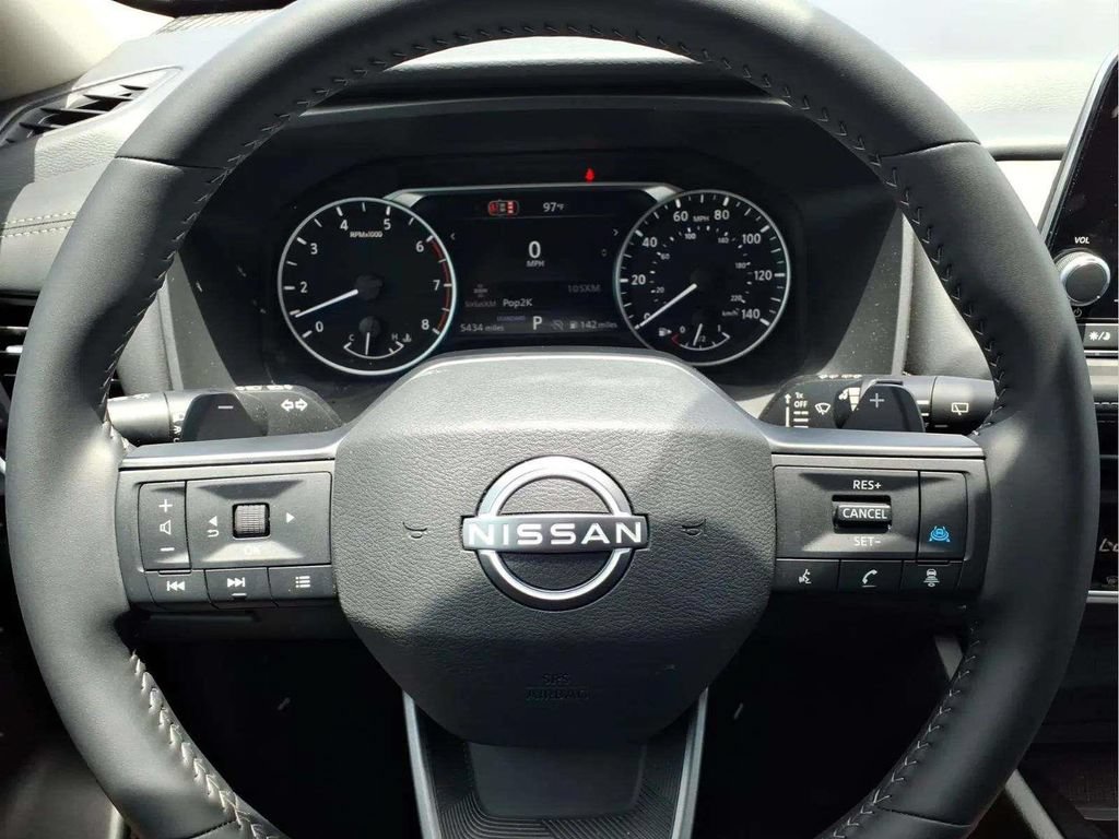 Used 2026 Nissan Rogue SV FWD image 13