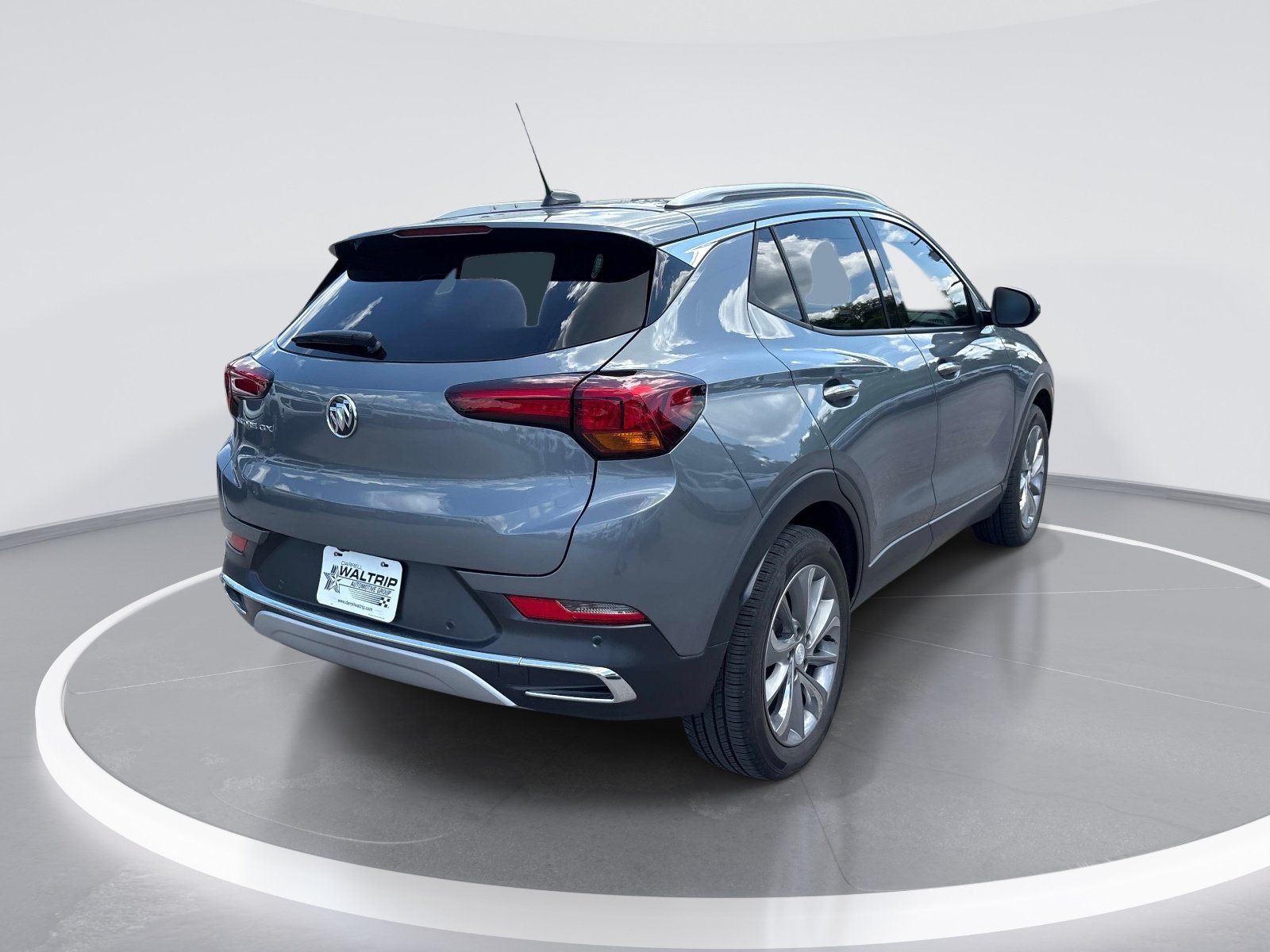 Used 2022 Buick Encore GX Essence w/ Advanced Technology Package FWD image 8
