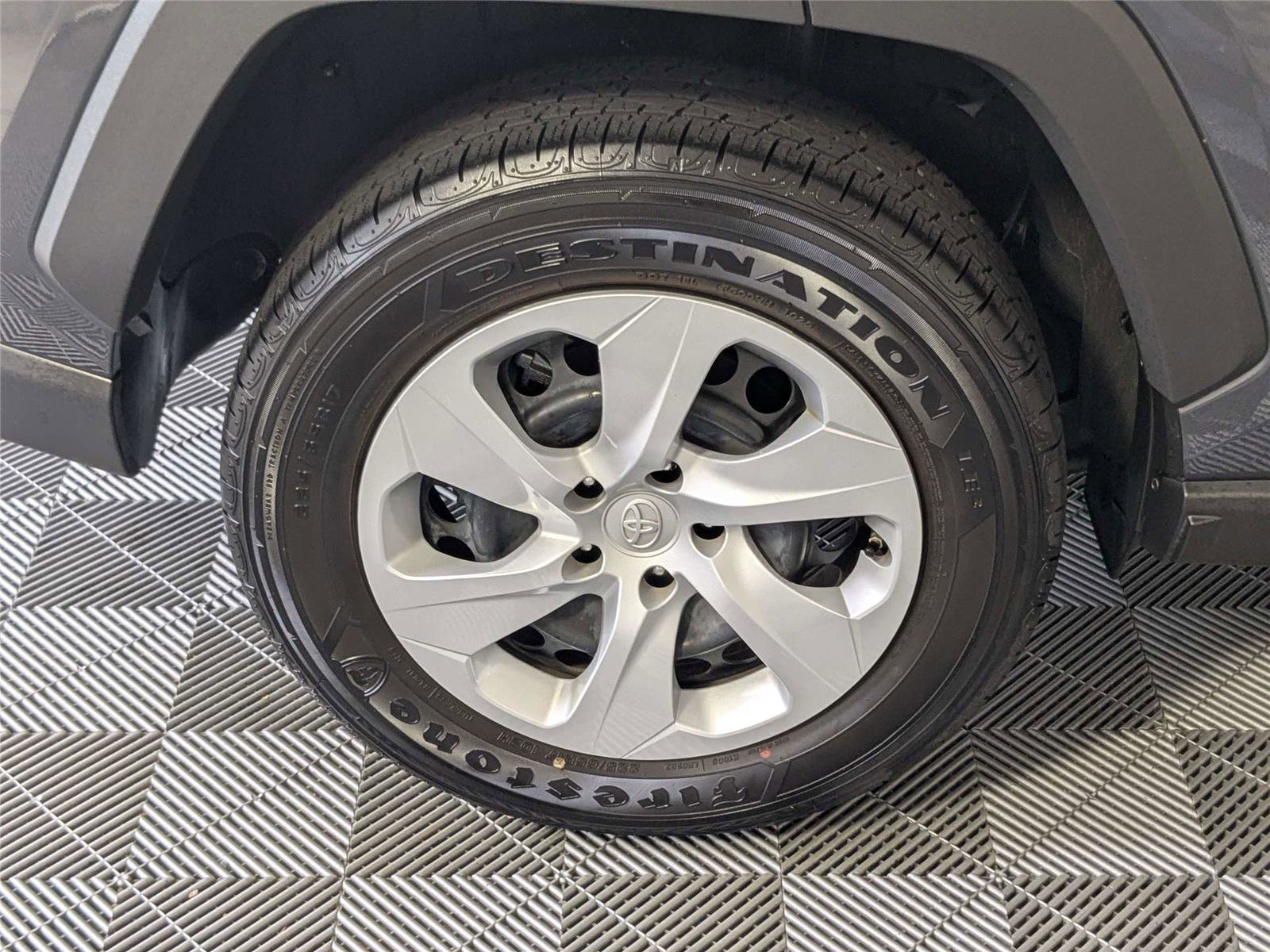 Certified 2025 Toyota RAV4 LE FWD image 9