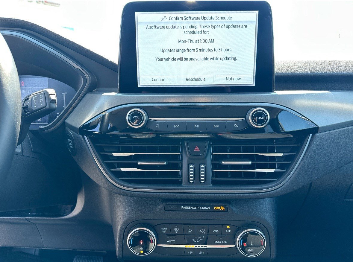 Used 2024 Ford Escape Active image 31