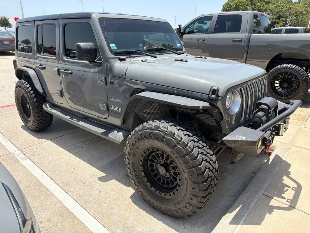 Used 2018 Jeep Wrangler Unlimited Sahara AWD/4WD image 10