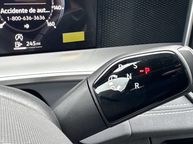 New 2026 Volkswagen Tiguan SE R-Line FWD image 18