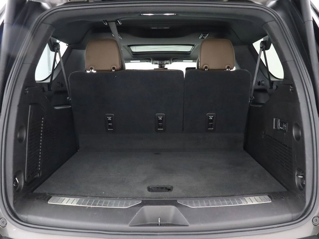 Used 2021 Chevrolet Suburban High Country image 48