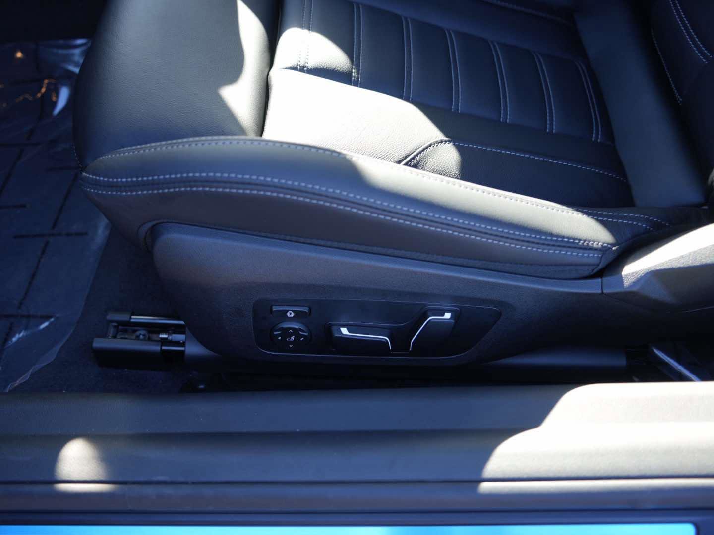 New 2025 BMW M2 RWD w/ Lighting Package image 12