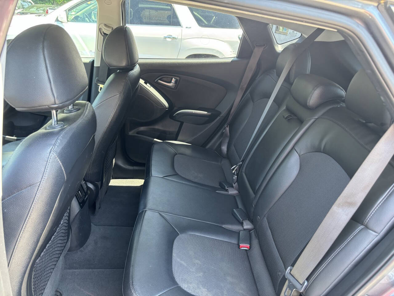 Used 2014 Hyundai Tucson SE AWD/4WD image 10
