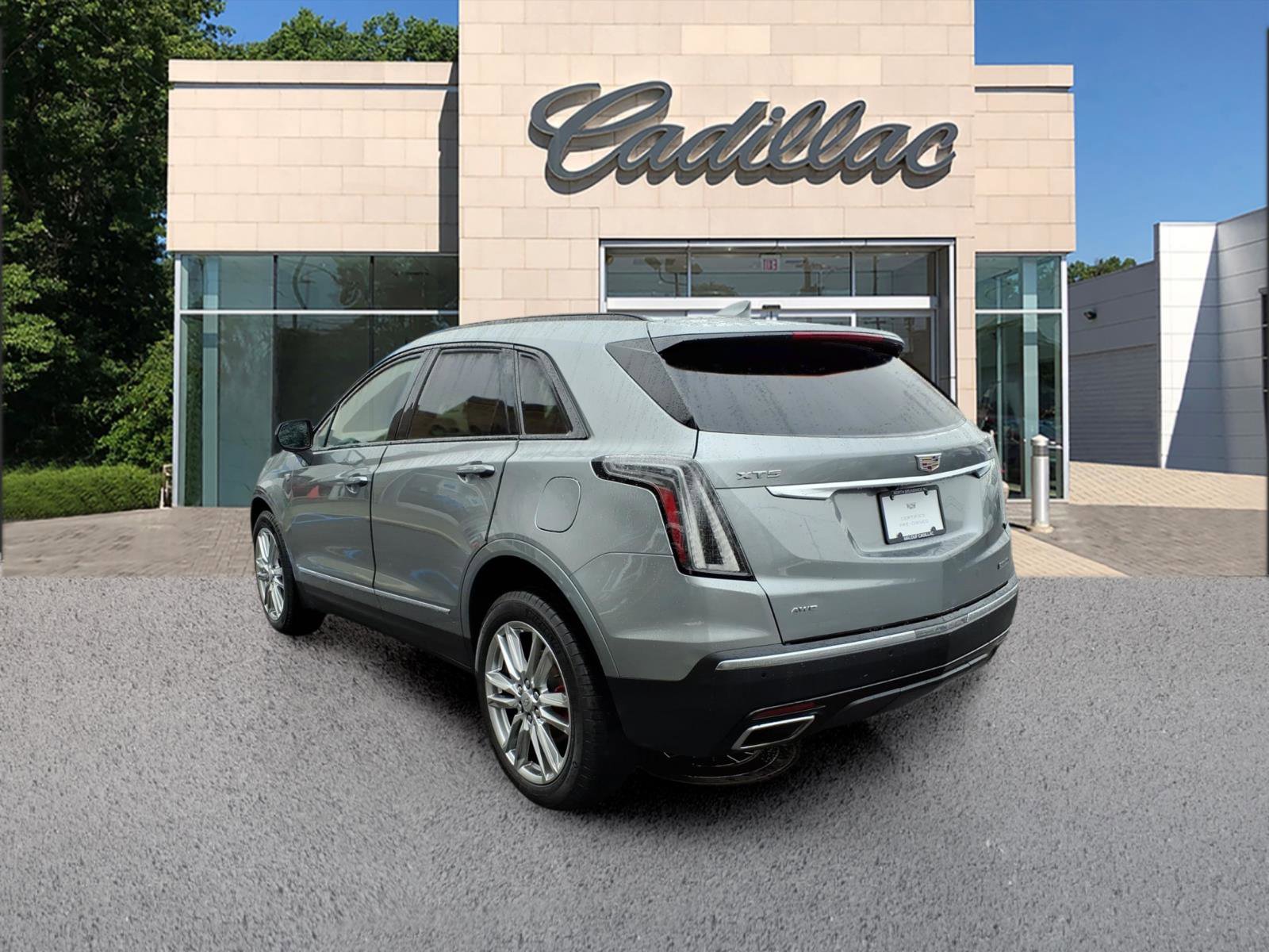 Certified 2023 Cadillac XT5 Sportv image 3