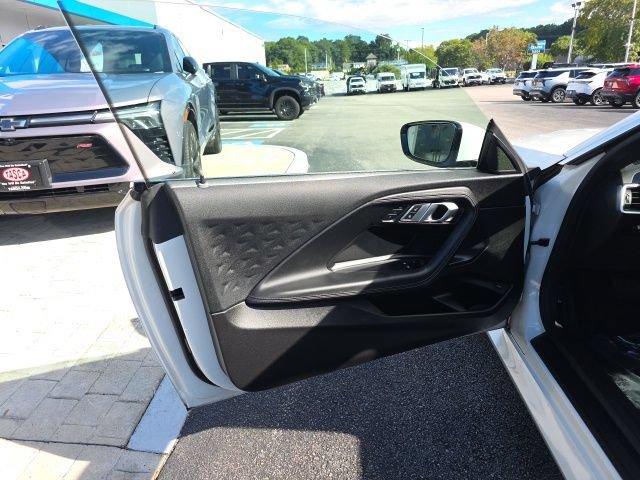 Used 2022 BMW 230i Coupe w/ Convenience Package RWD image 15
