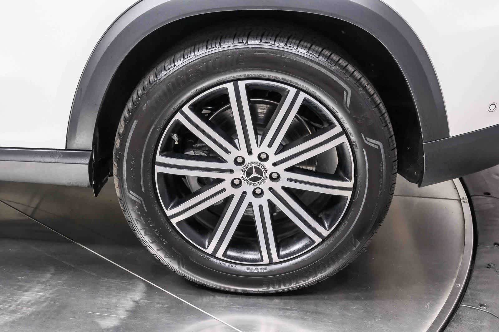 Used 2026 Mercedes-Benz GLE 450e 4MATIC image 9