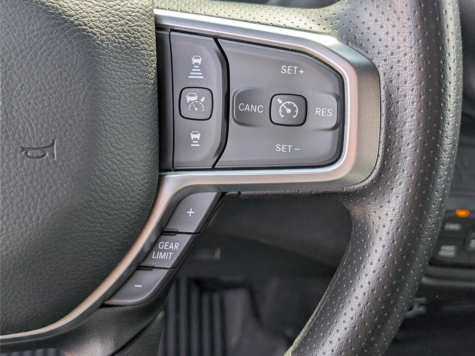 New 2026 RAM 3500 Tradesman AWD/4WD image 17