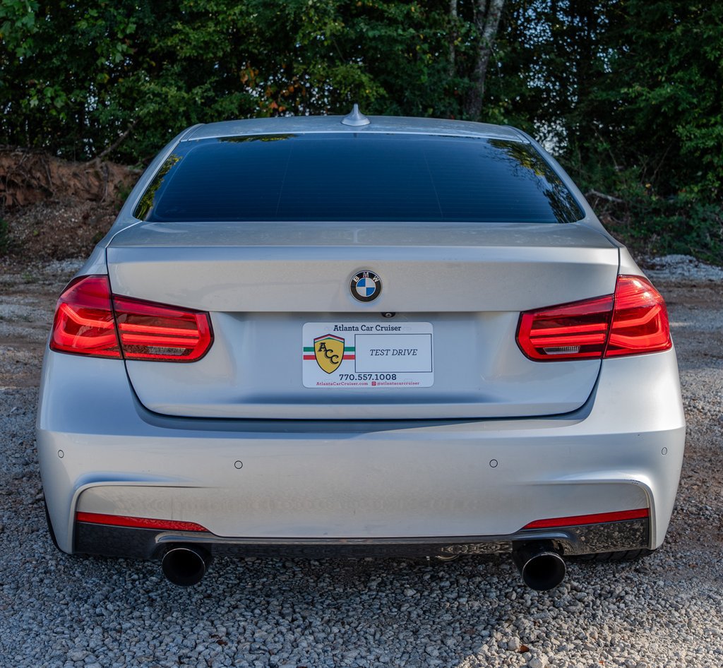 Used 2018 BMW 340i xDrive Sedan w/ Premium Package Essential AWD/4WD image 4