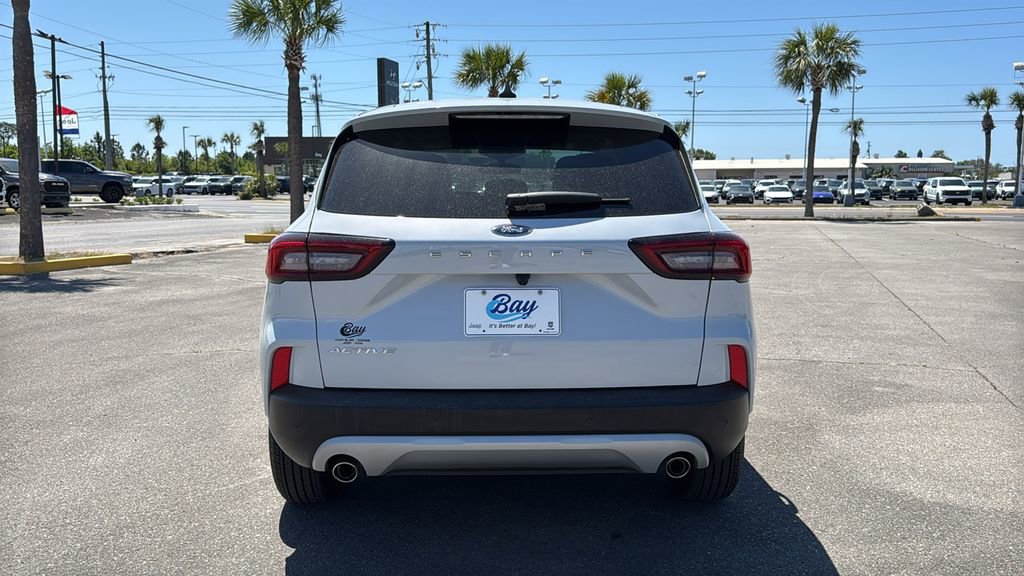 Used 2025 Ford Escape Active w/ Tech Pack #1 FWD image 5
