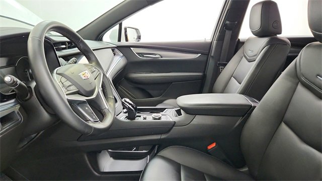 Certified 2024 Cadillac XT5 Luxury image 12