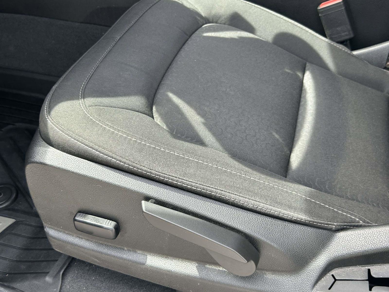 Used 2022 GMC Canyon Elevation w/ Trailering Package image 17