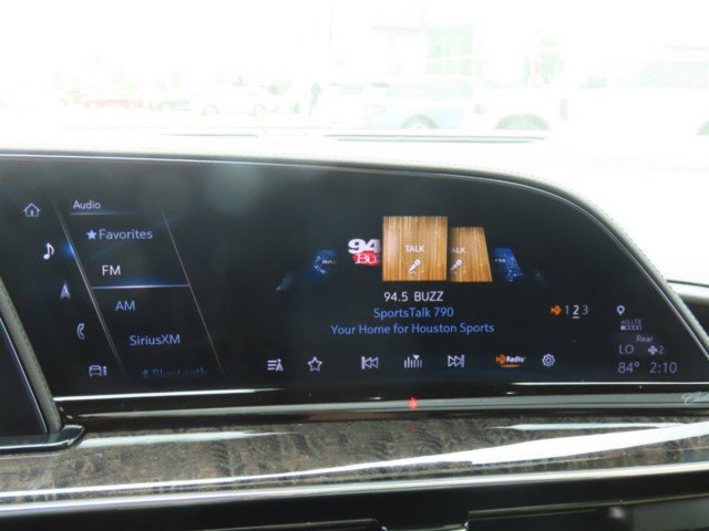 Used 2023 Cadillac Escalade ESV Premium Luxury image 30