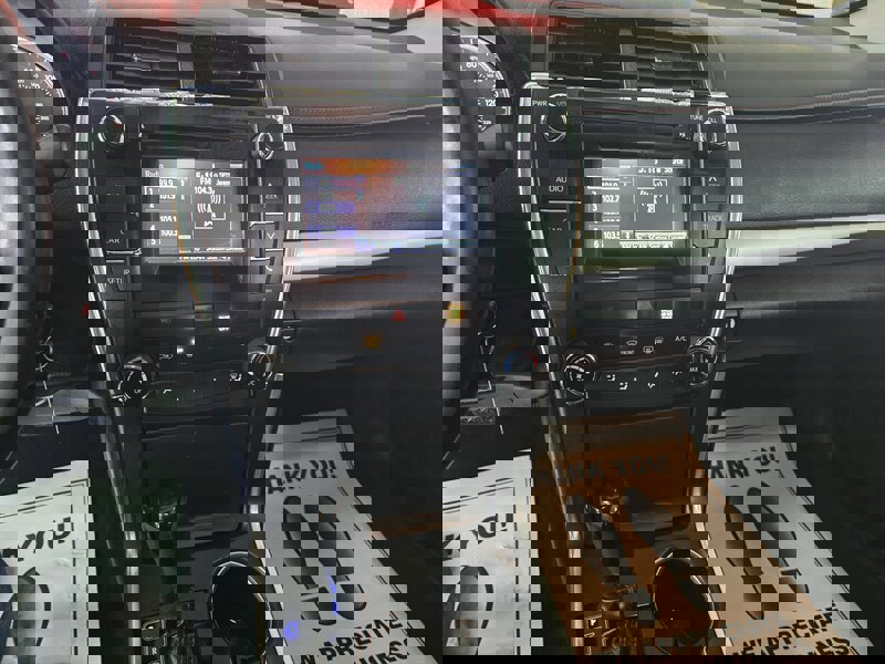 Used 2015 Toyota Camry SE image 23