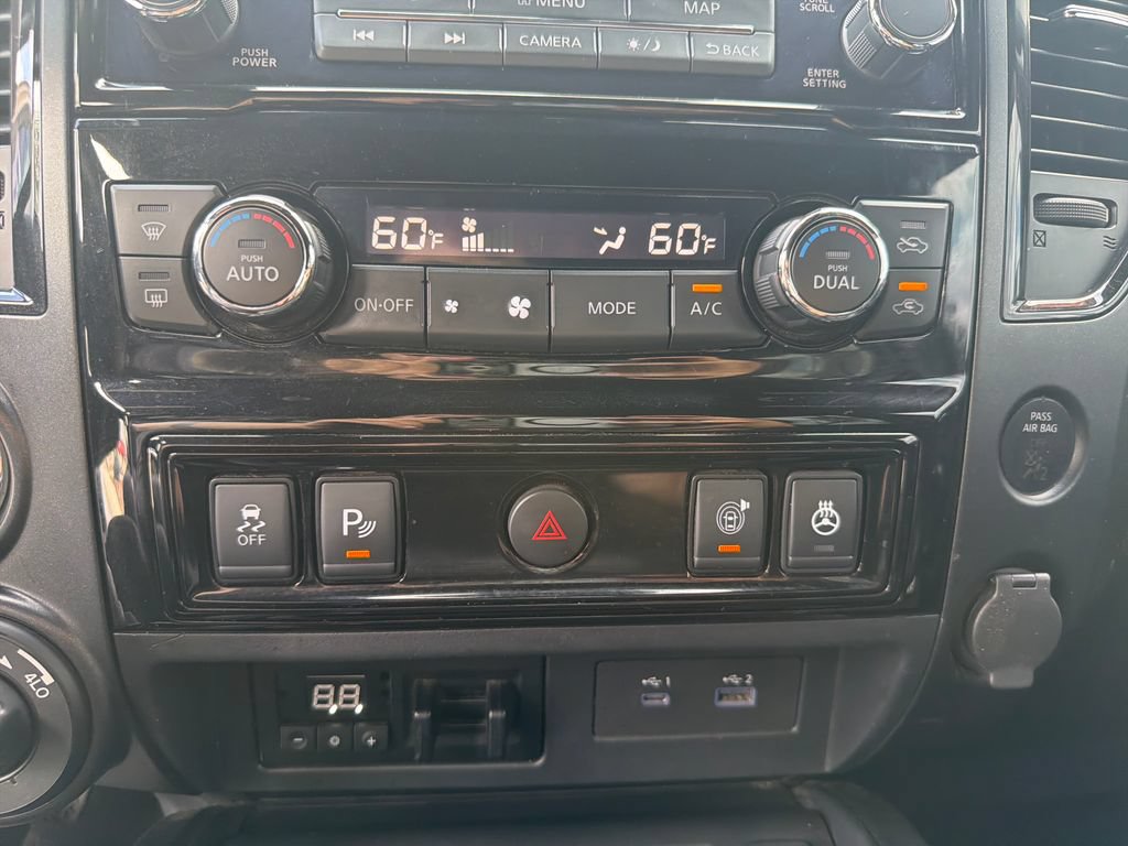 Used 2020 Nissan Titan PRO-4X w/ Pro-4x Convenience Package AWD/4WD image 43