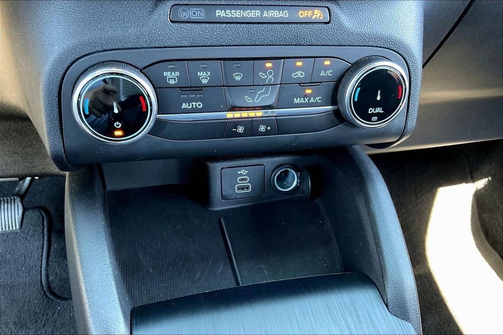 Used 2025 Ford Escape ST-Line image 16