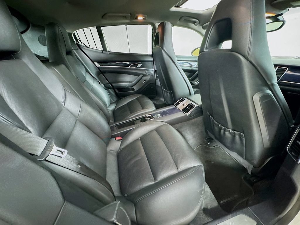 Used 2012 Porsche Panamera 4 image 34