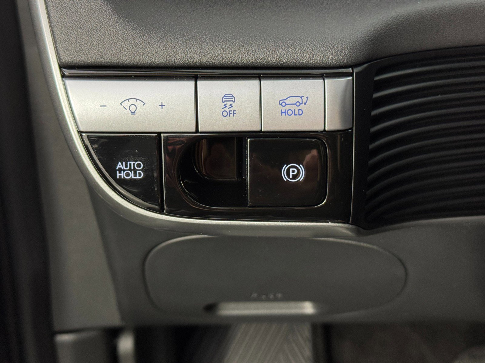 Used 2023 Hyundai Ioniq 5 SEL w/ Cargo Package image 16