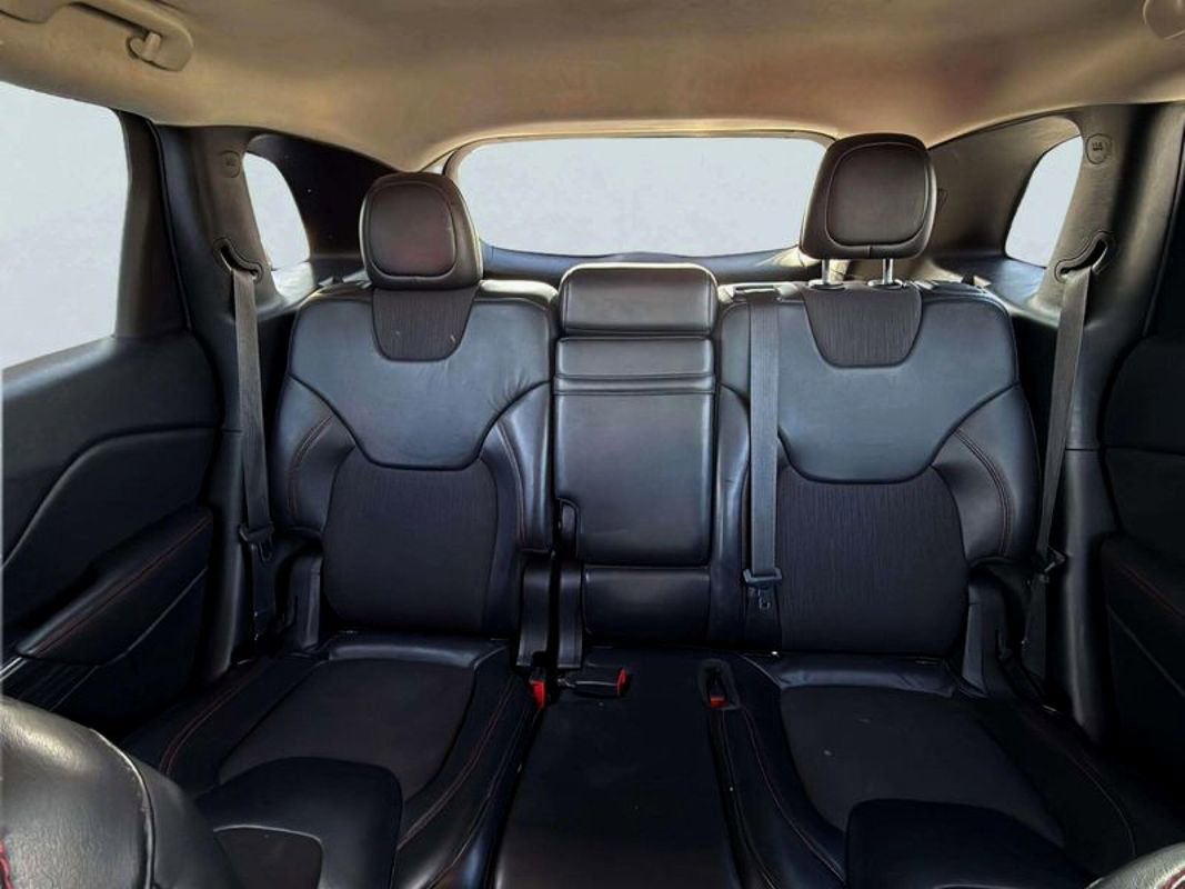 Used 2016 Jeep Cherokee Trailhawk w/ Cold Weather Group image 18