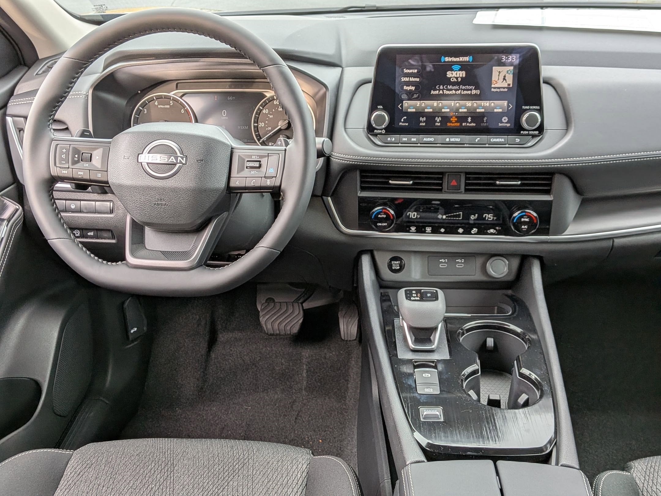 New 2026 Nissan Rogue SV FWD image 27