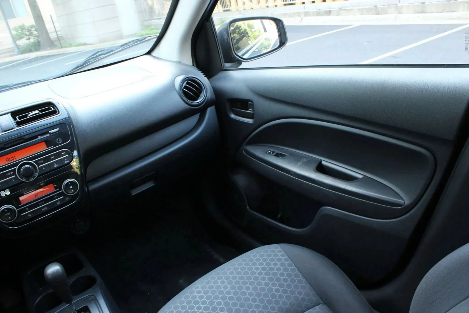 Used 2014 Mitsubishi Mirage DE FWD image 23