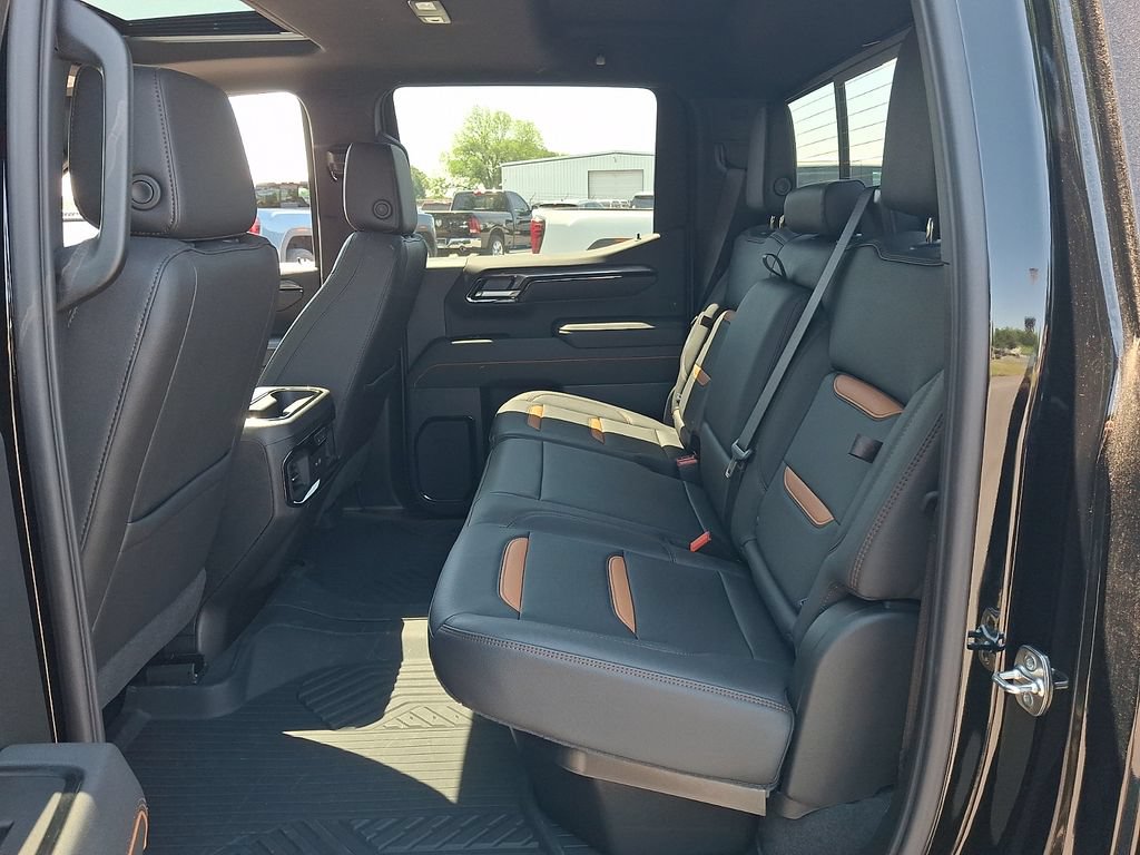 Used 2026 GMC Sierra 1500 AT4 w/ AT4 Premium Package AWD/4WD image 10