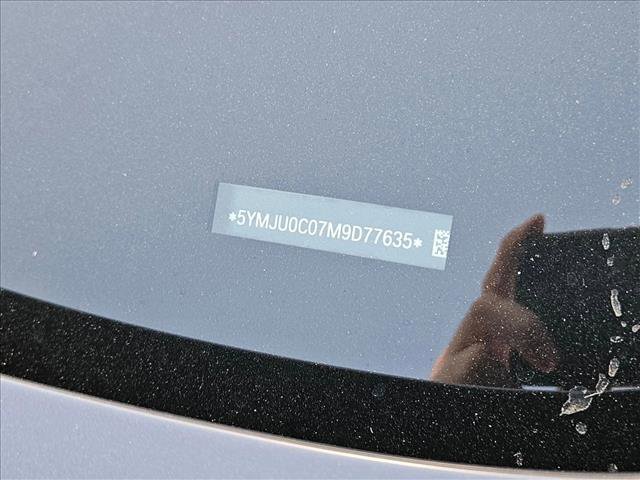 Used 2021 BMW X5 M w/ Executive Package image 15