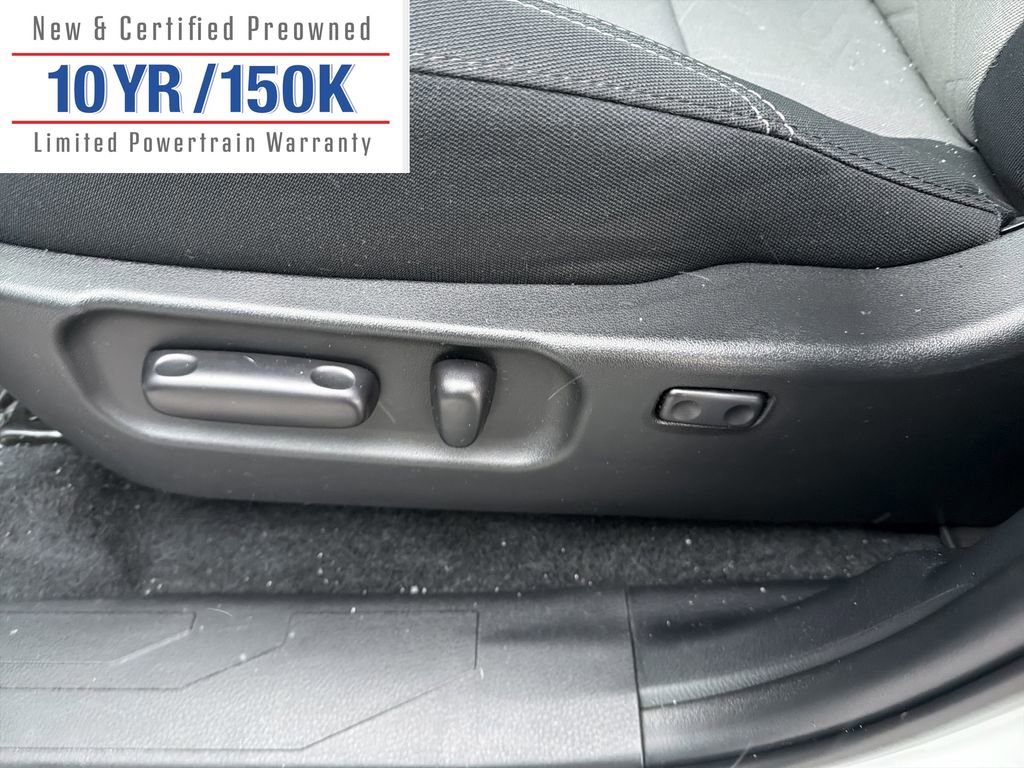 Used 2023 Toyota Tacoma TRD Sport w/ Technology Package image 16