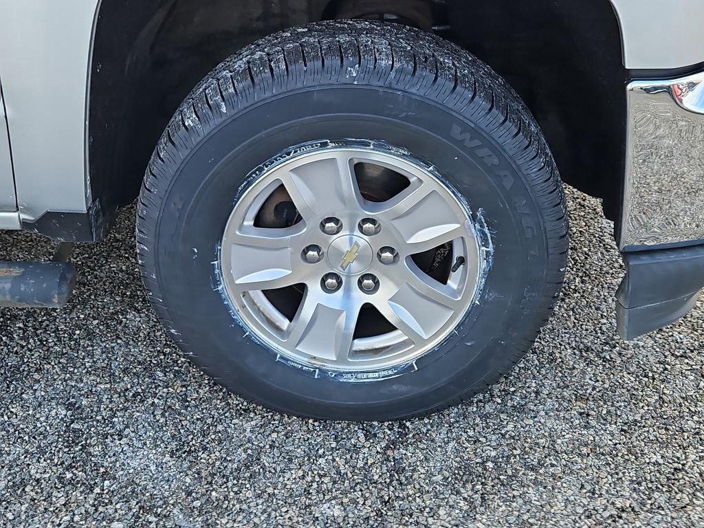 Used 2018 Chevrolet Silverado 1500 LT w/ All Star Edition image 10