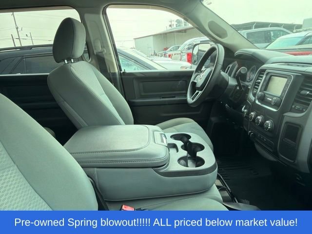 Used 2018 RAM 3500 Tradesman w/ Chrome Appearance Group AWD/4WD image 16