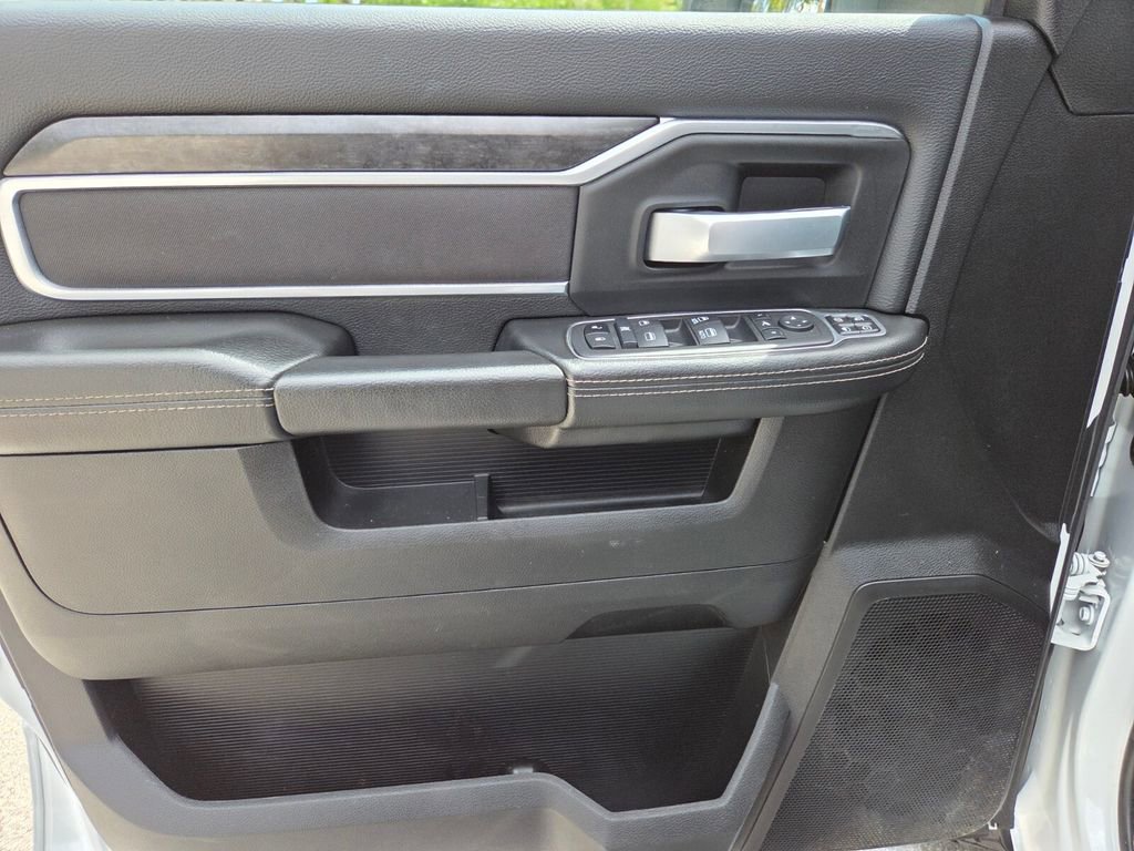 Used 2024 RAM 3500 Big Horn AWD/4WD image 23