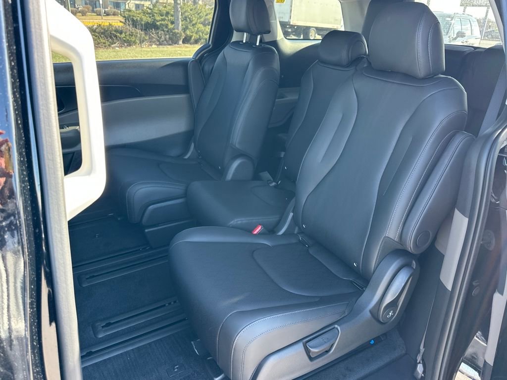 New 2026 Kia Carnival LXS image 13