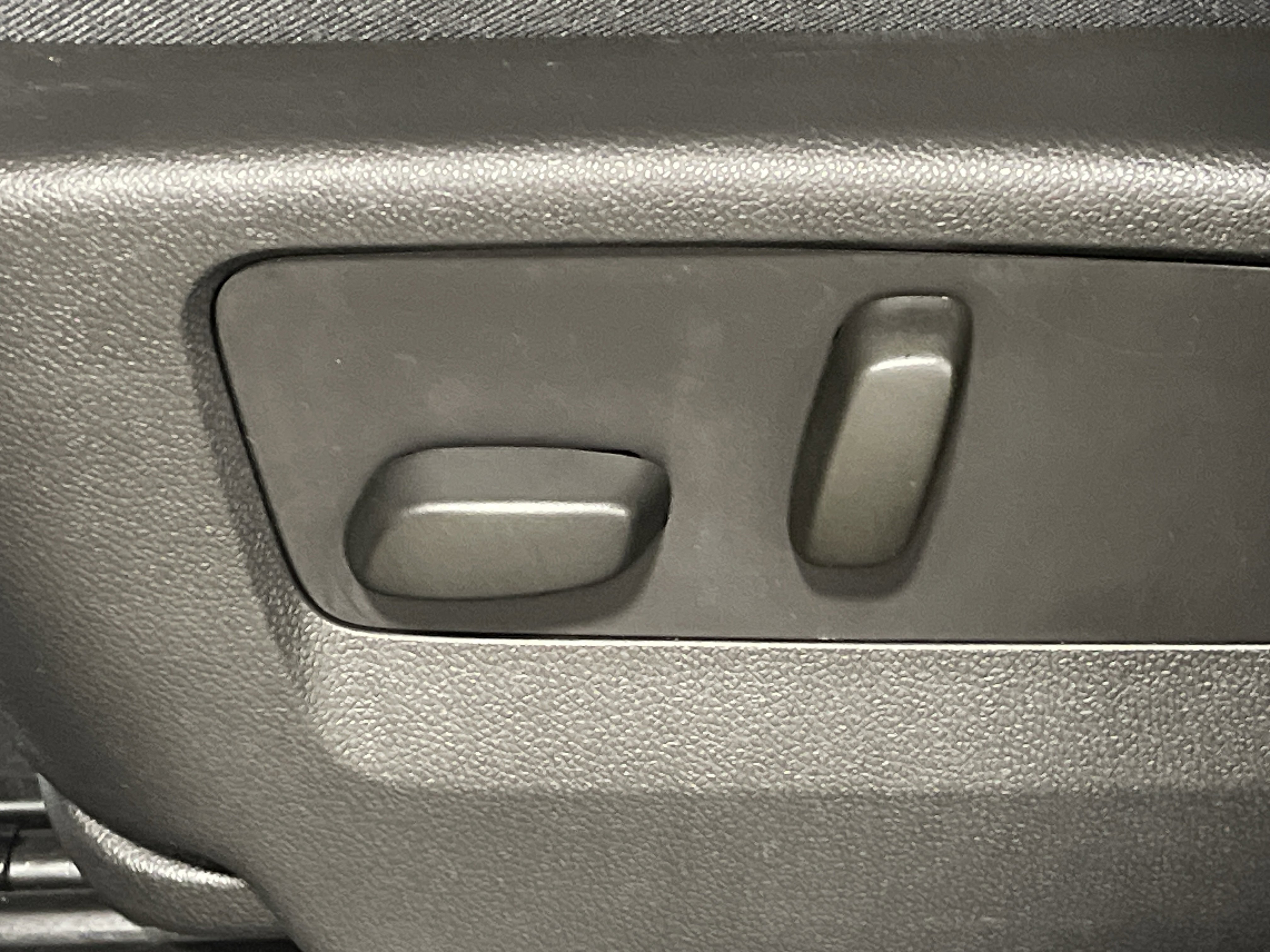 Used 2023 Buick Envision Avenir image 11