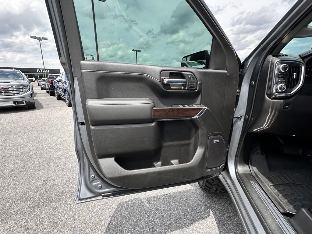 Used 2020 GMC Sierra 1500 SLT w/ SLT Premium Plus Package AWD/4WD image 22