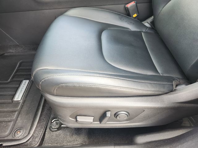 Used 2024 Kia Sportage EX image 24