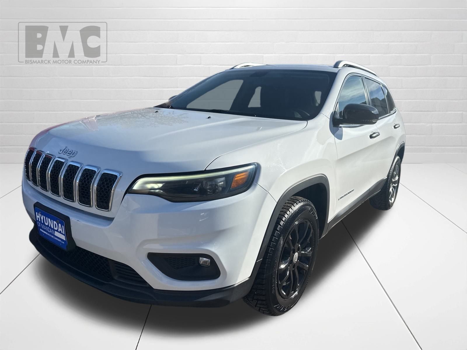 Used 2020 Jeep Cherokee Latitude Plus image 1